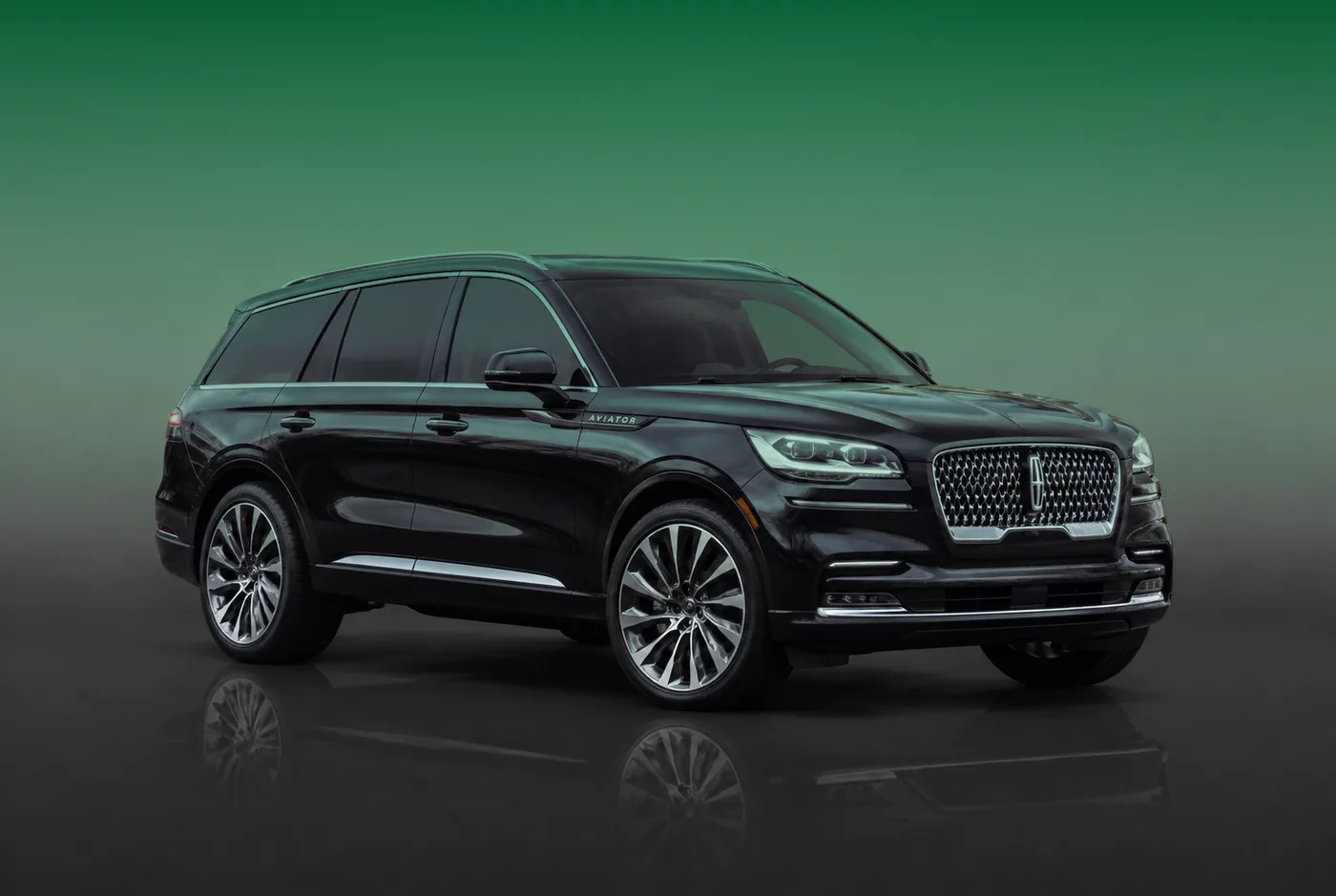 Black Lincoln Aviator